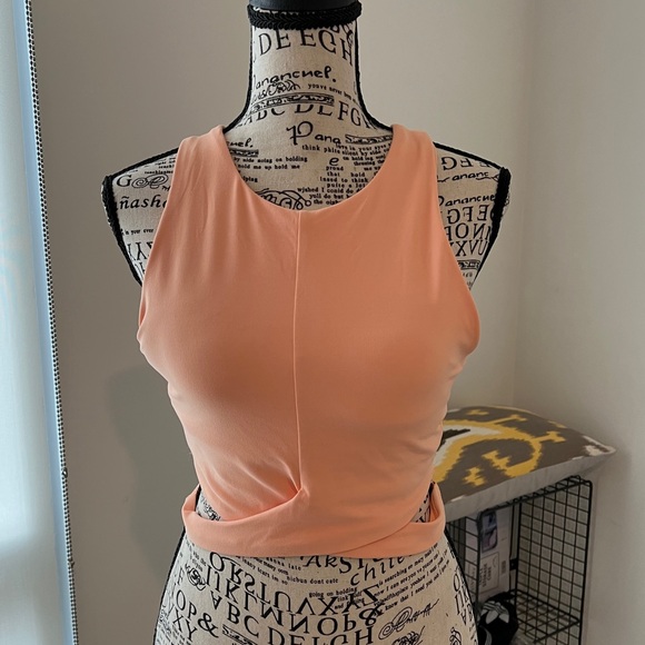 Athleta Conscious Crop Cut Out Bra - Picture 1 of 6